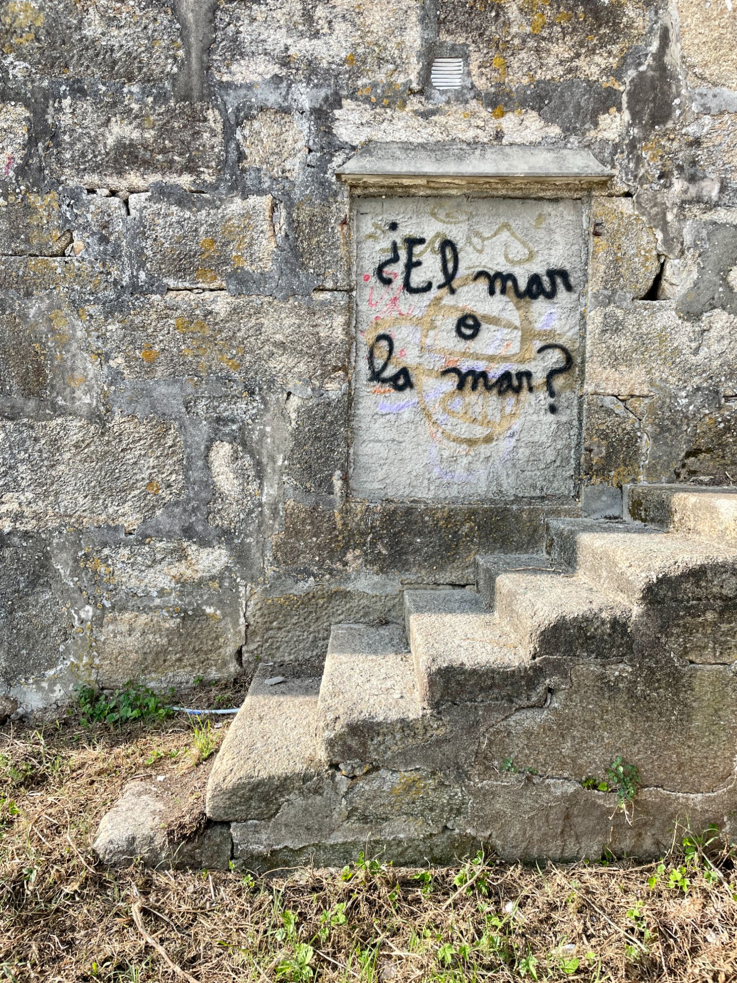 Un graffiti en Cangas do Morrazo