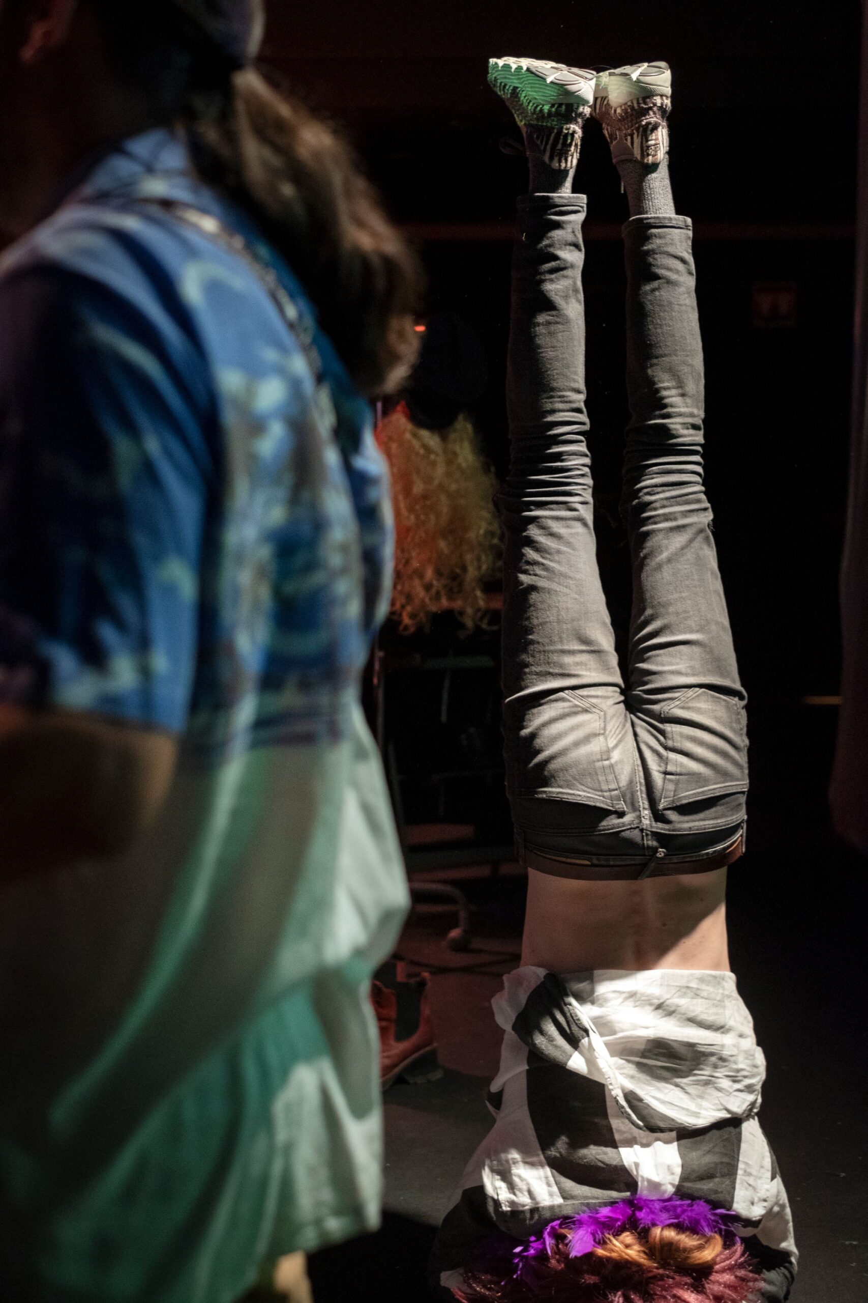 Hacer el pino en plena función mexicana